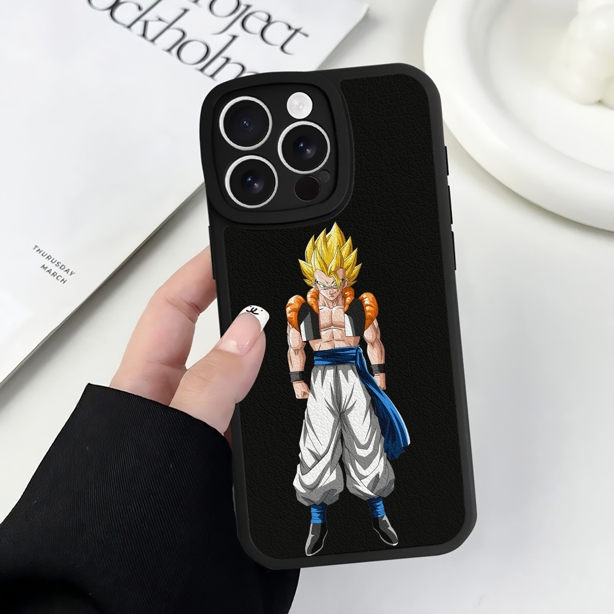 （画像用） ドラゴンボール ベジータ四世（Bejīta Yonsei）DRAGON BALL Vegeta IV 【iPhone 16シリーズ対応】シリコンスマホケース（レザー調） 材質：シリコン